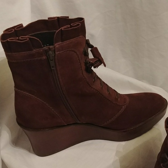 Stuart Weitzman Booties - Picture 4 of 4